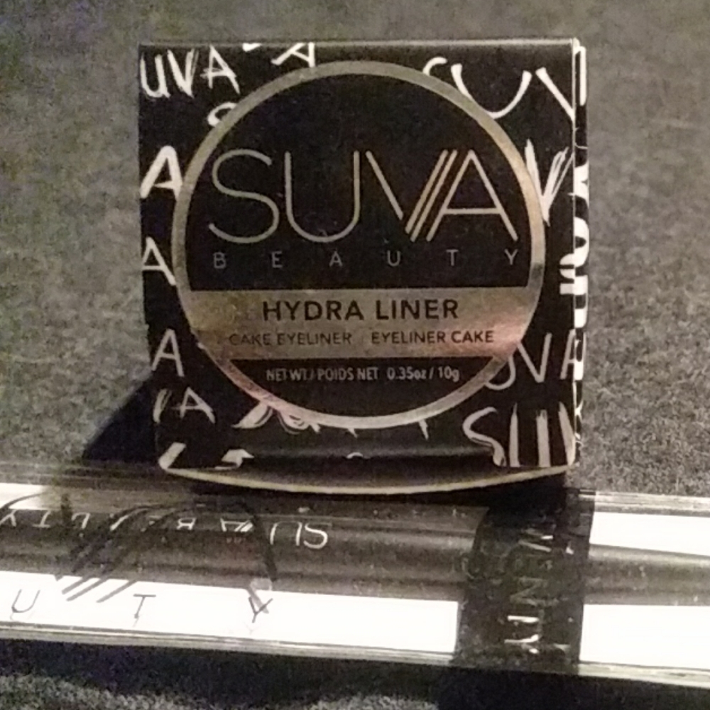 Suva Hydra Liner and brush